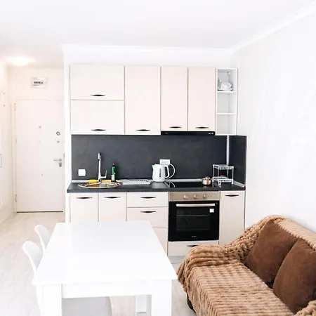 Апартамент Magnolia 7 New For Your Vacation In Sunny